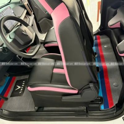 Thảm lót sàn nhựa đúc/TFE cho Vinfast VF3 Lắp đặt thảm lót sàn nhựa đúc/TFE cho Vinfast VF3